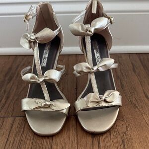 Elegant Gold Bow Women's Heels